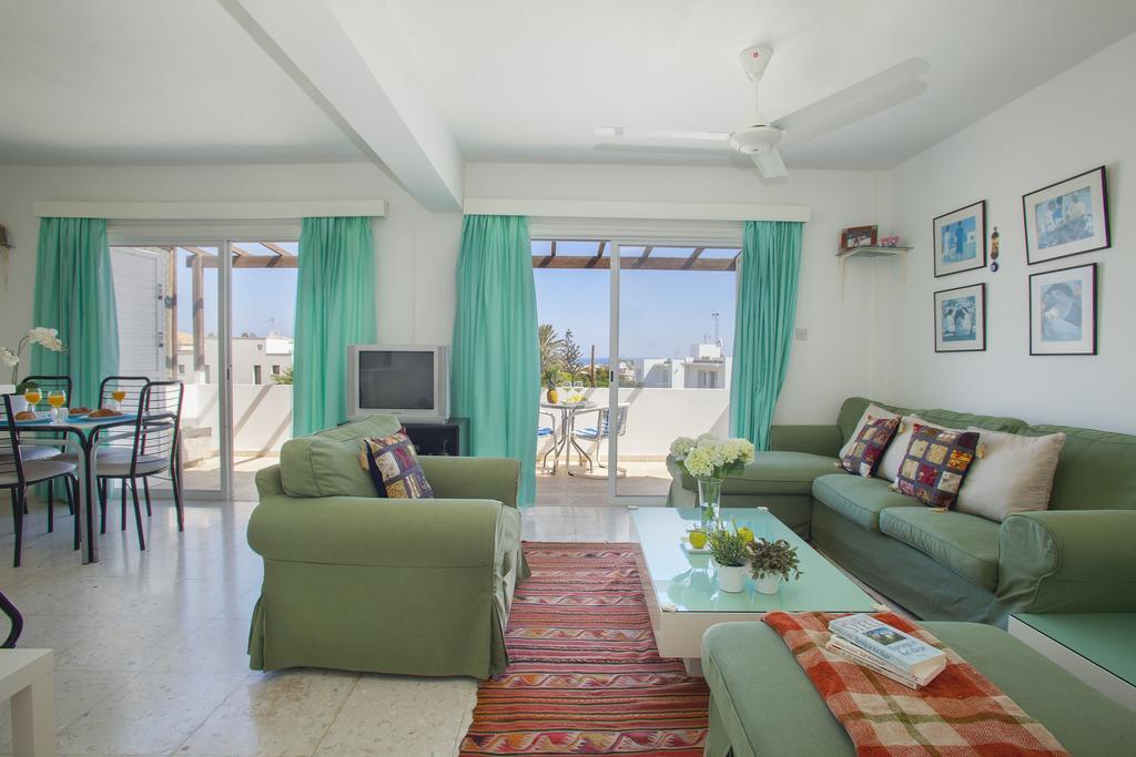 Protaras Holiday Suite Annie 外观 照片